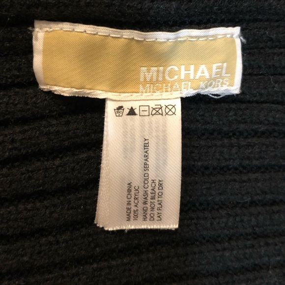 Michael Kors Hat & Scarf Set - Picture 7 of 7